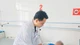 Rối loạn lo âu, mất ngủ, bệnh nhân tự dùng dao đâm thấu bụng nguy cấp