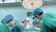 Đeo găng tay rộng, thanh niên 22 tuổi bị đứt lìa ngón trỏ khi vận hành máy
