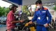 Giá xăng giảm lần thứ hai liên tiếp, RON 95 thấp nhất 5 năm