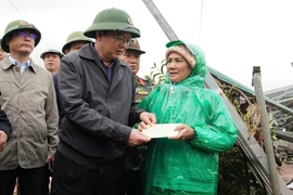 Phó Thủ tướng Hồ Quốc Dũng thăm hỏi người dân vùng lũ D’ran, Lâm Đồng