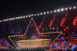 Hào khí “Dưới cờ vinh quang” vang vọng ba miền