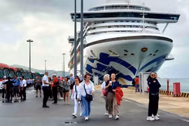 Khánh Hòa: Đón hơn 3.700 du khách Quốc tế cập cảng Cam Ranh