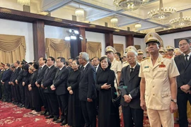 Trang nghiêm lễ viếng nguyên Chủ tịch nước Trần Đức Lương tại TP HCM