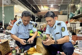 Phát hiện hơn 15.500 vụ hàng giả, hàng lậu trong 9 tháng
