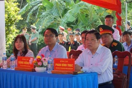 Ủy viên Bộ Chính trị, Bí thư Trung ương Đảng, Trưởng Ban Nội chính Trung ương Phan Đình Trạc dẫn đầu đoàn công tác Trung ương về xã Hàm Thuận Bắc, tỉnh Lâm Đồng.