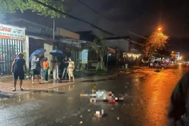 Ngã xe máy trên đường mưa, nam thanh niên bị ô tô con tông tử vong