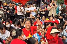 Không khí trước giờ hợp luyện A80 trên phố Nguyễn Thái Học – Hàng Cháo