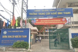 Bị tố nợ lương kéo dài, Hiệu trưởng Trường Nghề Bình Thạnh lên tiếng