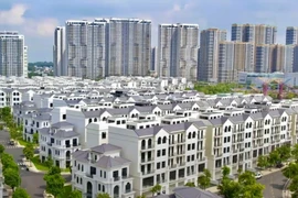 Nghịch lý giá nhà ở TP HCM: Thuê rẻ, mua đắt, "giá trị" lệch pha