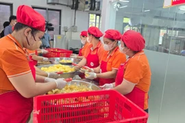 Hà Nội: Phát hiện đơn vị cung cấp thực phẩm ăn bán trú trong hồ sơ một đằng, thực tế một nẻo