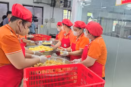 Hà Nội: Phát hiện đơn vị cung cấp thực phẩm ăn bán trú trong hồ sơ một đằng, thực tế một nẻo