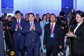 Thủ tướng: Các doanh nghiệp, doanh nhân trẻ thực hiện 6 tiên phong, thi đua '6 nhất' 