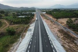 Lý do nhiều cao tốc vừa bị 'tuýt còi' 