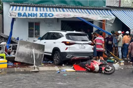 Ô tô tông vào quán ăn ở Bình Thuận, một người tử vong tại chỗ