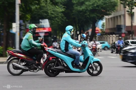 TP HCM kêu gọi Vin, Grab, Be, Honda… hỗ trợ người dân chuyển sang xe điện 