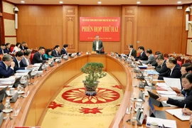 Hoàn thiện thể chế, tháo gỡ ‘điểm nghẽn’ để tạo động lực phát triển đất nước 