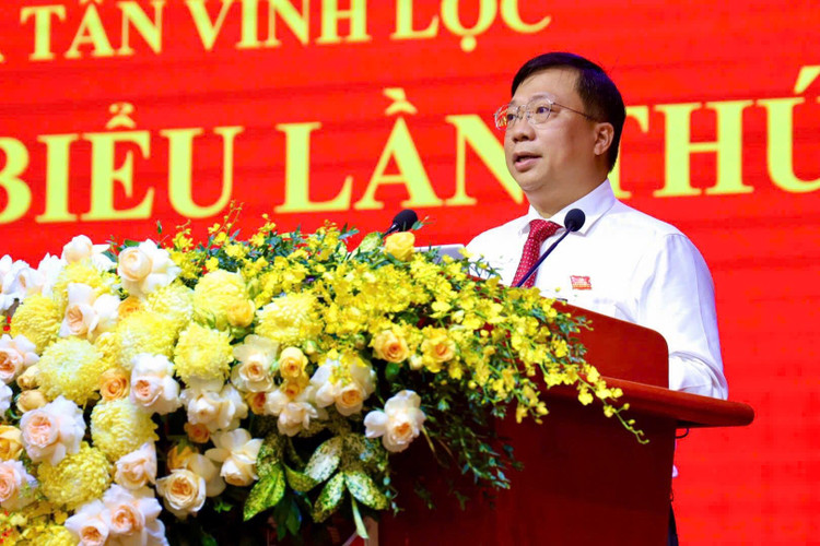 Ông Nguyễn Thanh Nhã - Bí thư Đảng ủy, Chủ tịch HĐND xã Tân Vĩnh Lộc, phát biểu khai mạc đại hội. ongnha-tvl-4.jpg