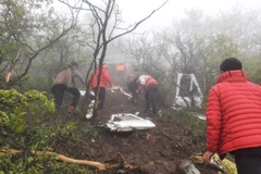 Iran mở cuộc điều tra vụ rơi trực thăng chở Tổng thống Raisi