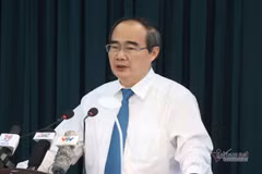 Bí thư TP.HCM lên tiếng việc cán bộ bị khởi tố ngay khi HĐND đang họp