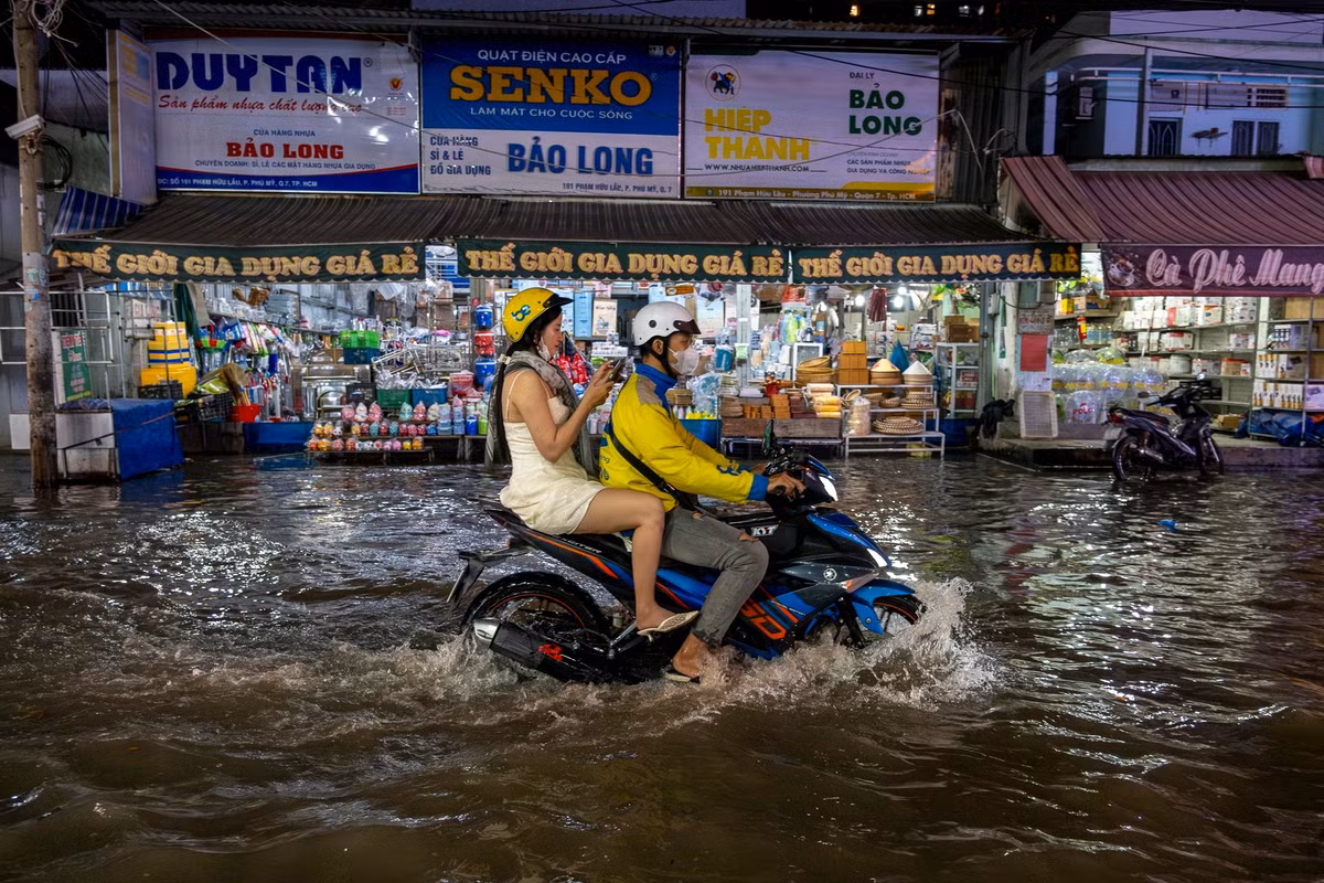 Dự báo trong 5 ngày tới, mực nước cao nhất tại hầu hết trạm trên sông Sài Gòn sẽ lên theo kỳ triều cường đầu tháng 10 Âm lịch.