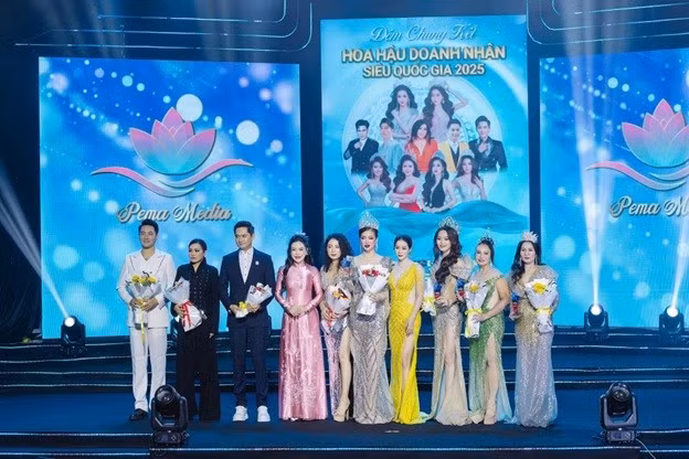 hoa-hau-doanh-nhan-2.jpg
