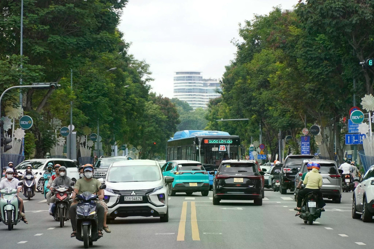 Bên cạnh mặt bằng thương mại, nhà phố tại khu vực này cũng có mức giá thuộc nhóm cao nhất cả nước.