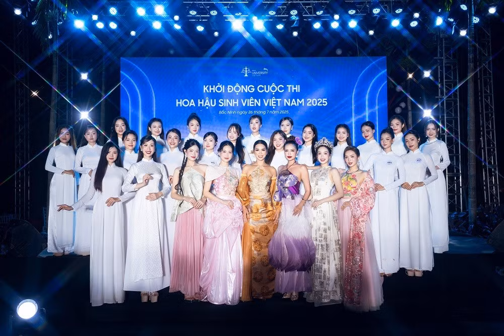 hoa-hau-sinh-vien-1.jpg
