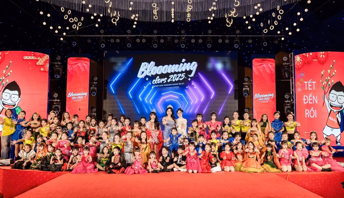 Á hậu Đặng Thị Tân và CEO Lưu Thùy Anh - Trưởng BTC cùng 80 tài năng nhí. Ảnh: Hoàng Hải Media