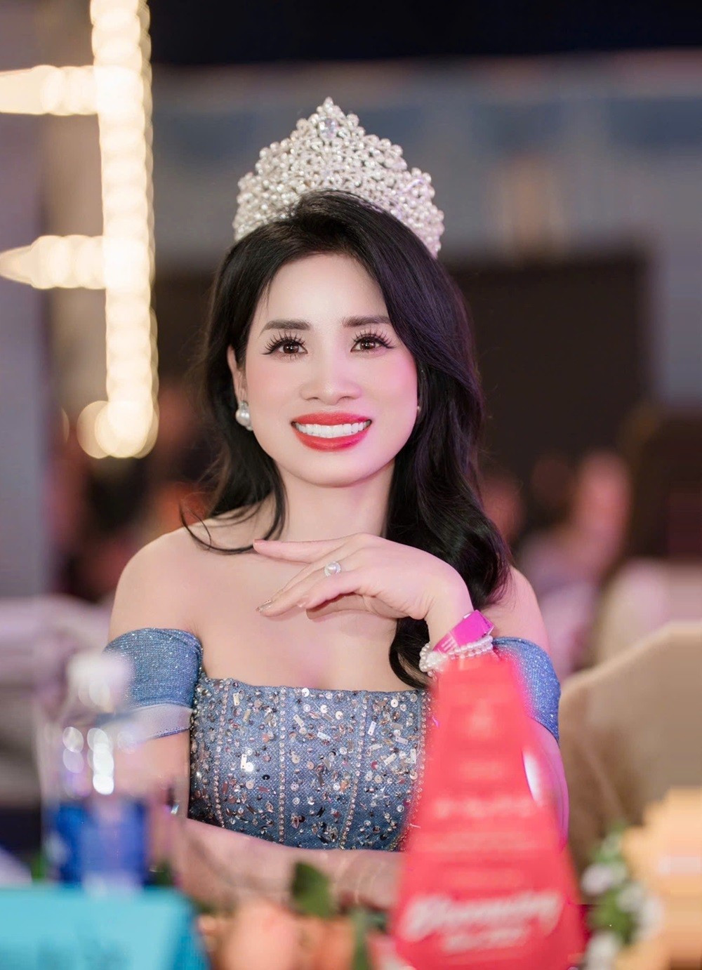 Mới đây, Á hậu Đặng Thị Tân xuất hiện tại sự kiện "Thanh Hóa Fashion Show - Blooming Colors 2025" với vai trò khách mời đặc biệt.