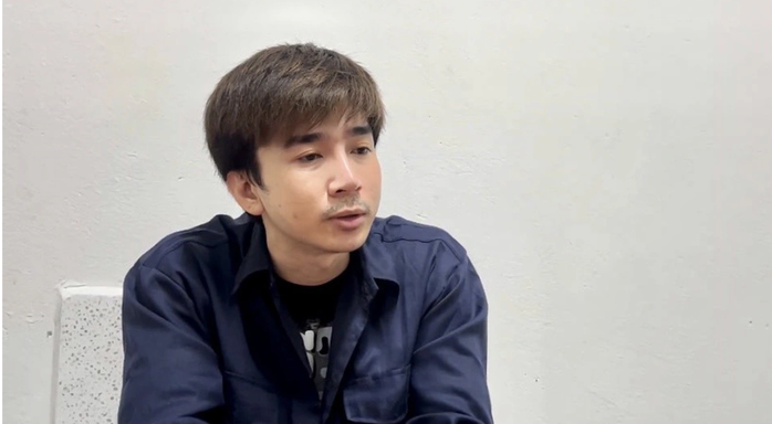 Ca sĩ Chi Dân tại Công an TP HCM