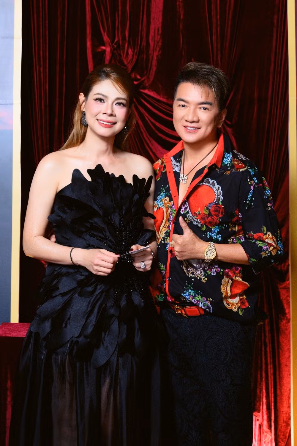 Đàm Vĩnh Hưng góp mặt tại buổi tiệc chúc mừng sinh nhật Thanh Thảo.