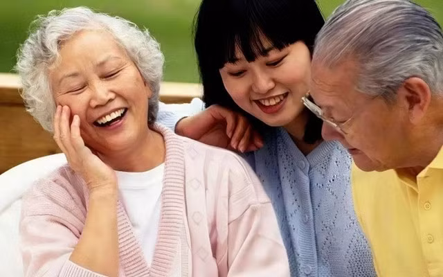 Lòng biết ơn chính là gốc rễ của mọi sự thịnh vượng, hiếu thảo là gốc rễ của đạo làm người. Ảnh minh họa