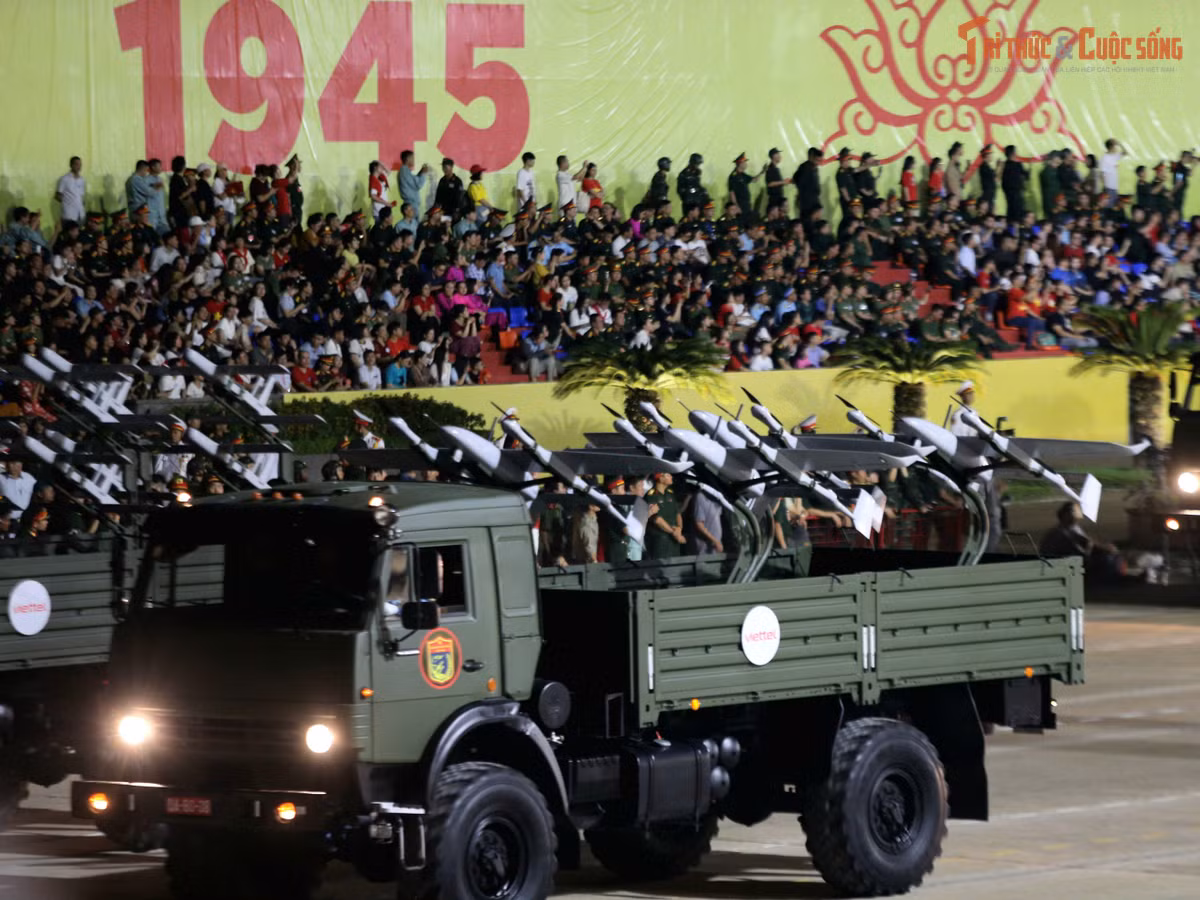 Buổi tổng hợp luyện lần 2 dự kiến diễn ra vào lúc 20h ngày 24/8. Sau hai buổi tổng hợp luyện sẽ là chương trình sơ duyệt và tổng duyệt, trước khi lễ chính thức diễn ra vào 6h30, ngày 2/9.