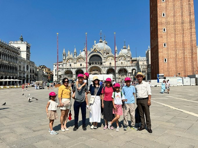 Nhiều tour du lịch nước ngoài dịp Tết đã kín chỗ từ sớm