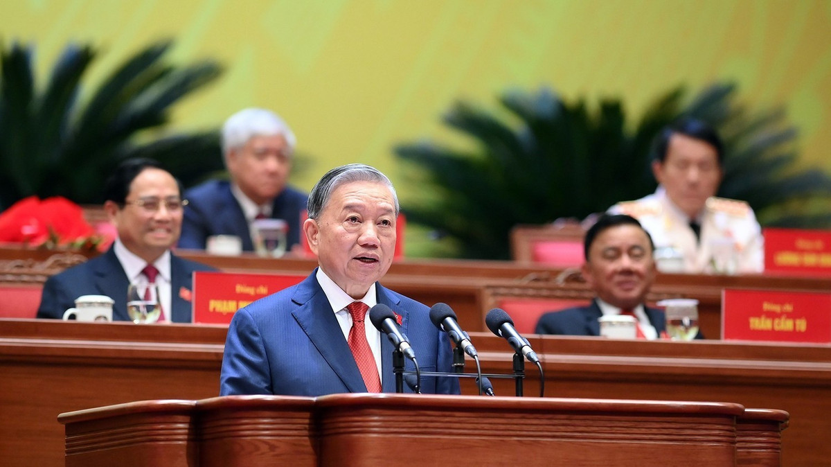 Đồng chí Tô Lâm, Tổng Bí thư Ban Chấp hành Trung ương Đảng Cộng sản Việt Nam khóa XIV đọc Diễn văn bế mạc Đại hội đại biểu toàn quốc lần thứ XIV của Đảng.