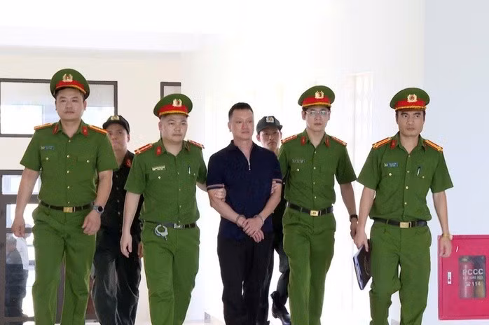 Nguyễn Văn Vi (tức Vi "ngộ") kẻ cầm đầu một băng nhóm tội phạm ở Thanh Hóa. Ảnh: Công an Thanh Hóa