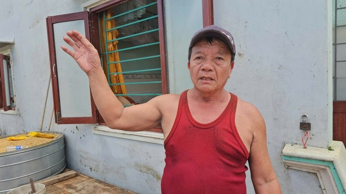 Ông Đỗ Thành An cho hay khi bão vào chỉ biết núp dưới bàn thờ chứ "không còn đường nào thoát"