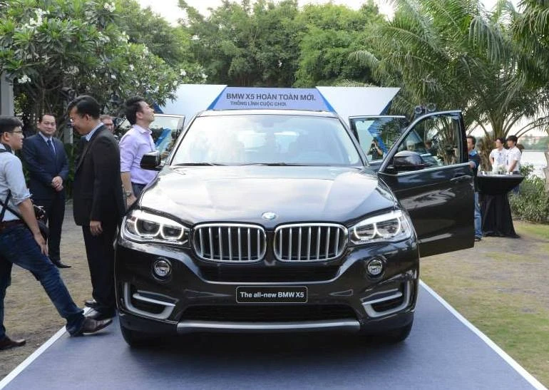 Chi tiết BMW X5 gần 5 tỷ vừa trình làng tại VN