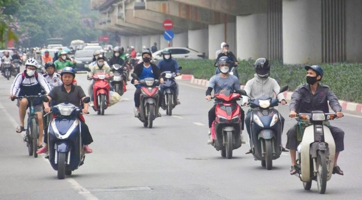 Đường phố Hà Nội thông thoáng trong ngày đầu nghỉ lễ Giỗ Tổ Hùng Vương