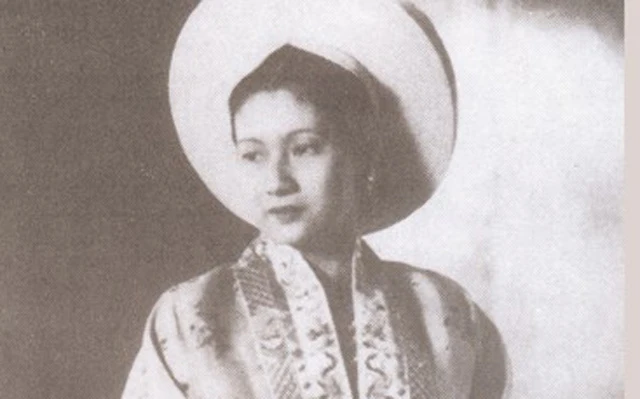 Ai là người đẹp Việt ba năm đăng quang hoa hậu Đông Dương?