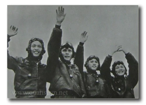 Ảnh cực hiếm về không quân Việt Nam thời chống Mỹ