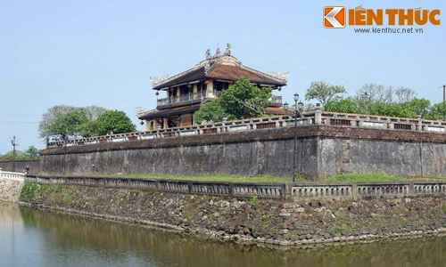 Khám phá lầu Tứ phương vô sự độc đáo nhất Việt Nam 