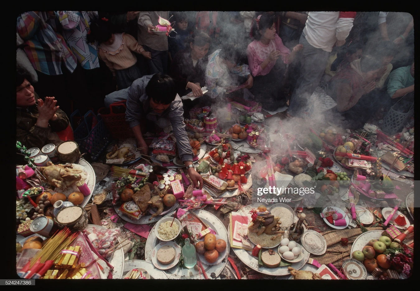 Mùa xuân Việt Nam thập niên 1990 qua ống kính Nevada Wier (2)