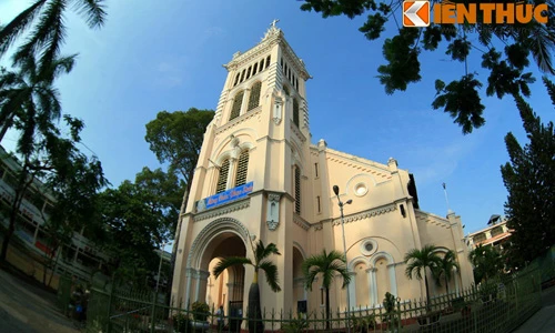 Khám phá nhà thờ cổ xưa nhất Sài Gòn