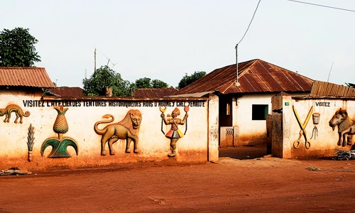 Khám phá cung điện hoàng gia Abomey độc đáo ở châu Phi