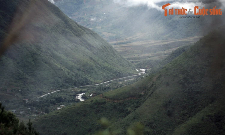 Khám phá con đèo dài nhất, ngoạn mục nhất Việt Nam ở Tây Bắc
