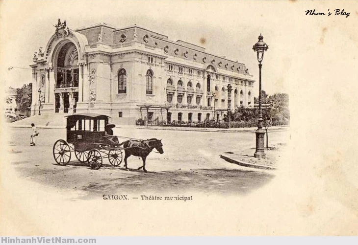 Bất ngờ loạt ảnh trăm tuổi về Nhà hát lớn Sài Gòn