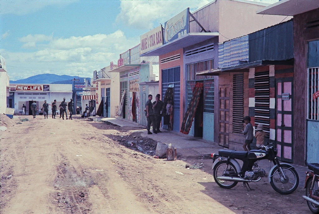 Đột nhập khu giải trí của lính Mỹ thời chiến tranh Việt Nam 