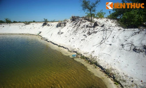 Độc đáo xứ sở cát trắng như tuyết ở Việt Nam