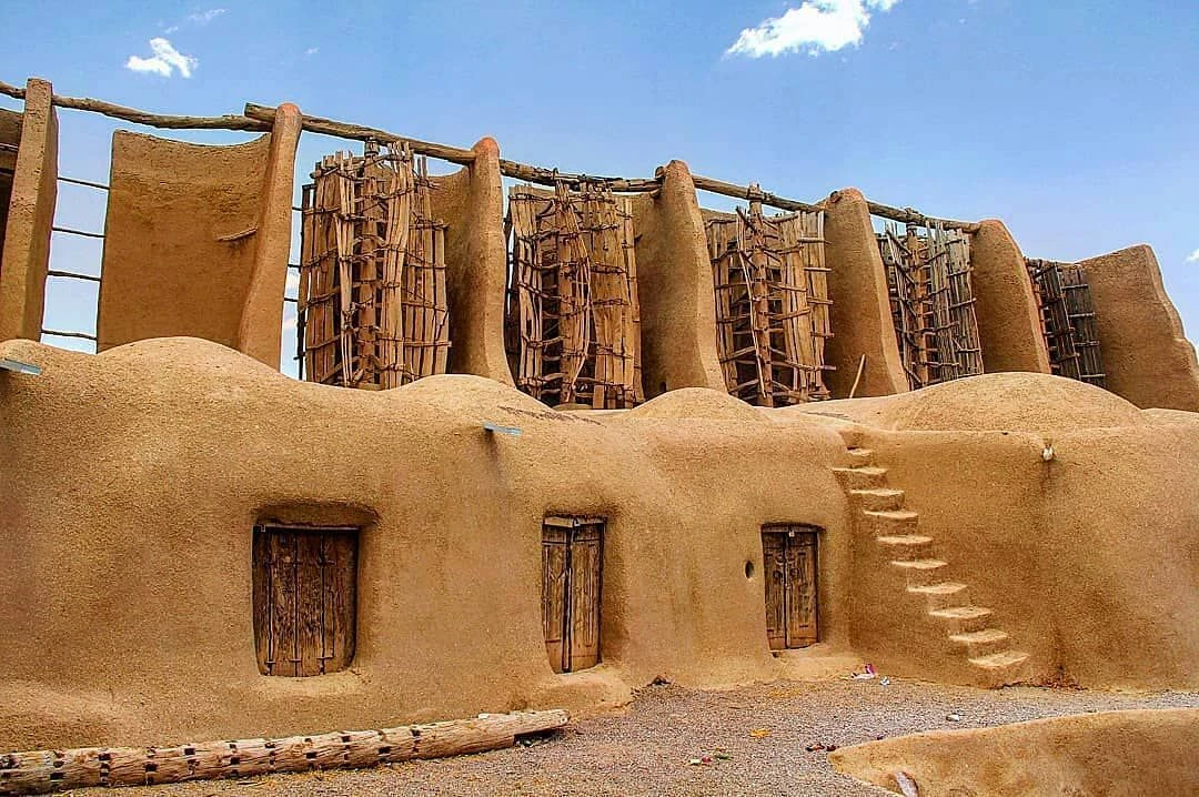 Cận cảnh cối xay gió kỳ lạ của người Ba Tư cổ